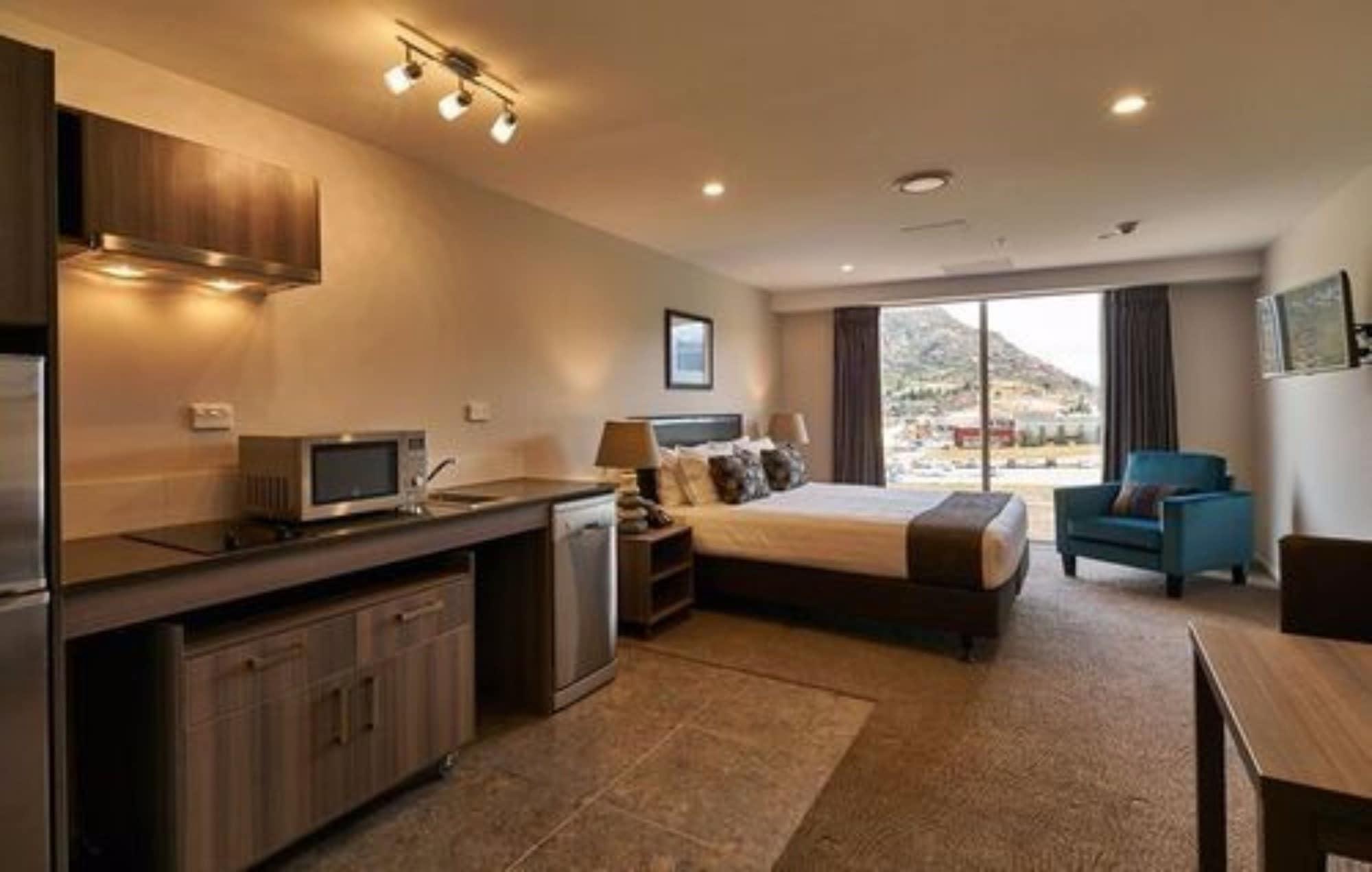 Ramada Suites By Wyndham Queenstown Remarkables Park Zewnętrze zdjęcie