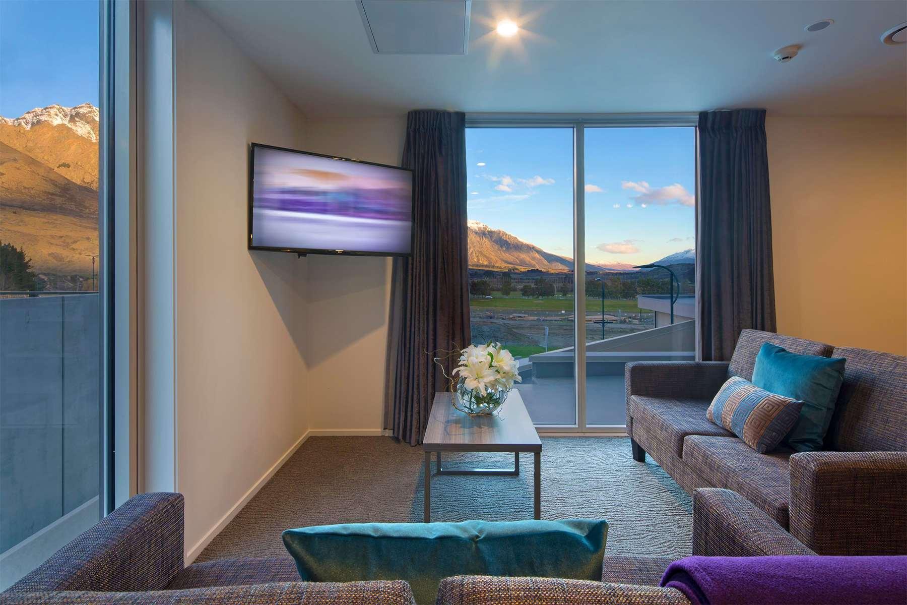 Ramada Suites By Wyndham Queenstown Remarkables Park Zewnętrze zdjęcie