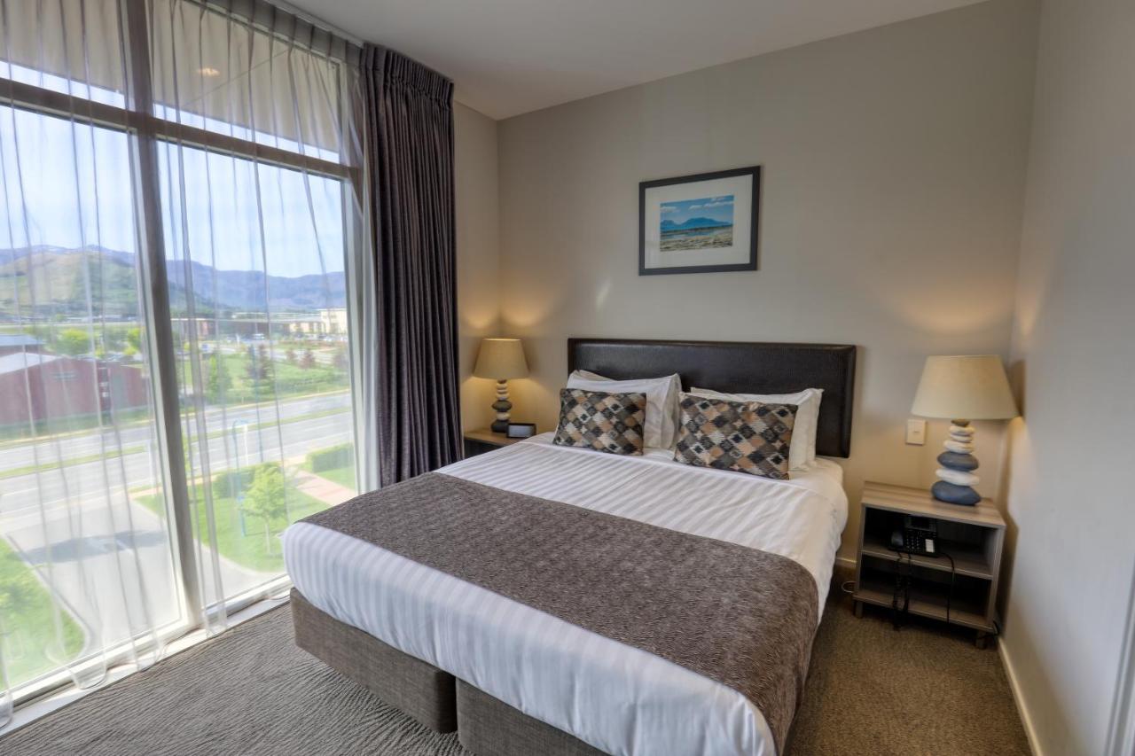 Ramada Suites By Wyndham Queenstown Remarkables Park Zewnętrze zdjęcie