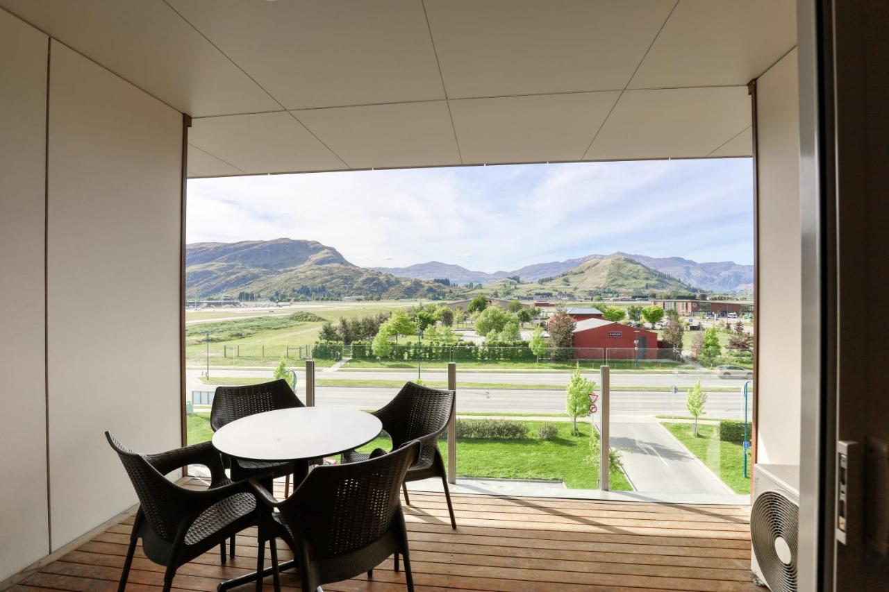 Ramada Suites By Wyndham Queenstown Remarkables Park Zewnętrze zdjęcie