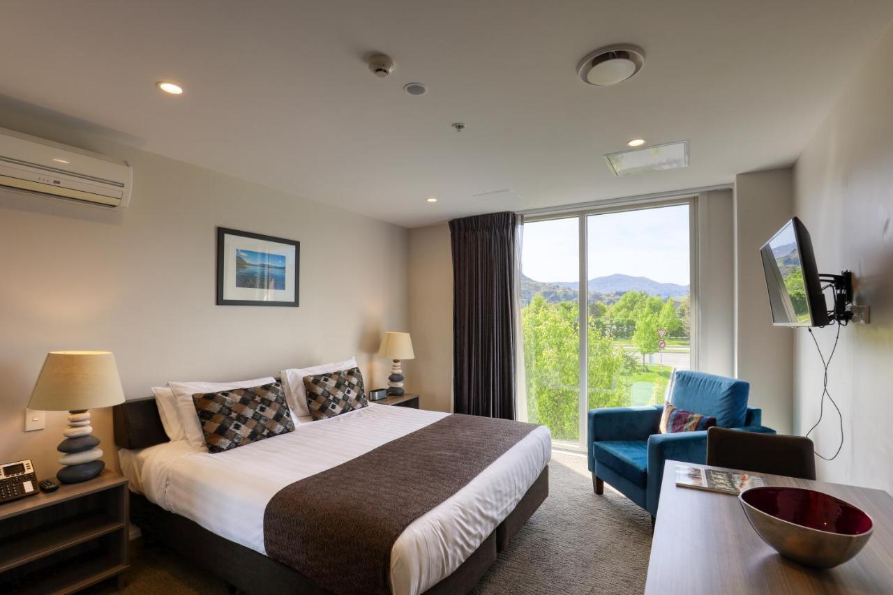 Ramada Suites By Wyndham Queenstown Remarkables Park Zewnętrze zdjęcie