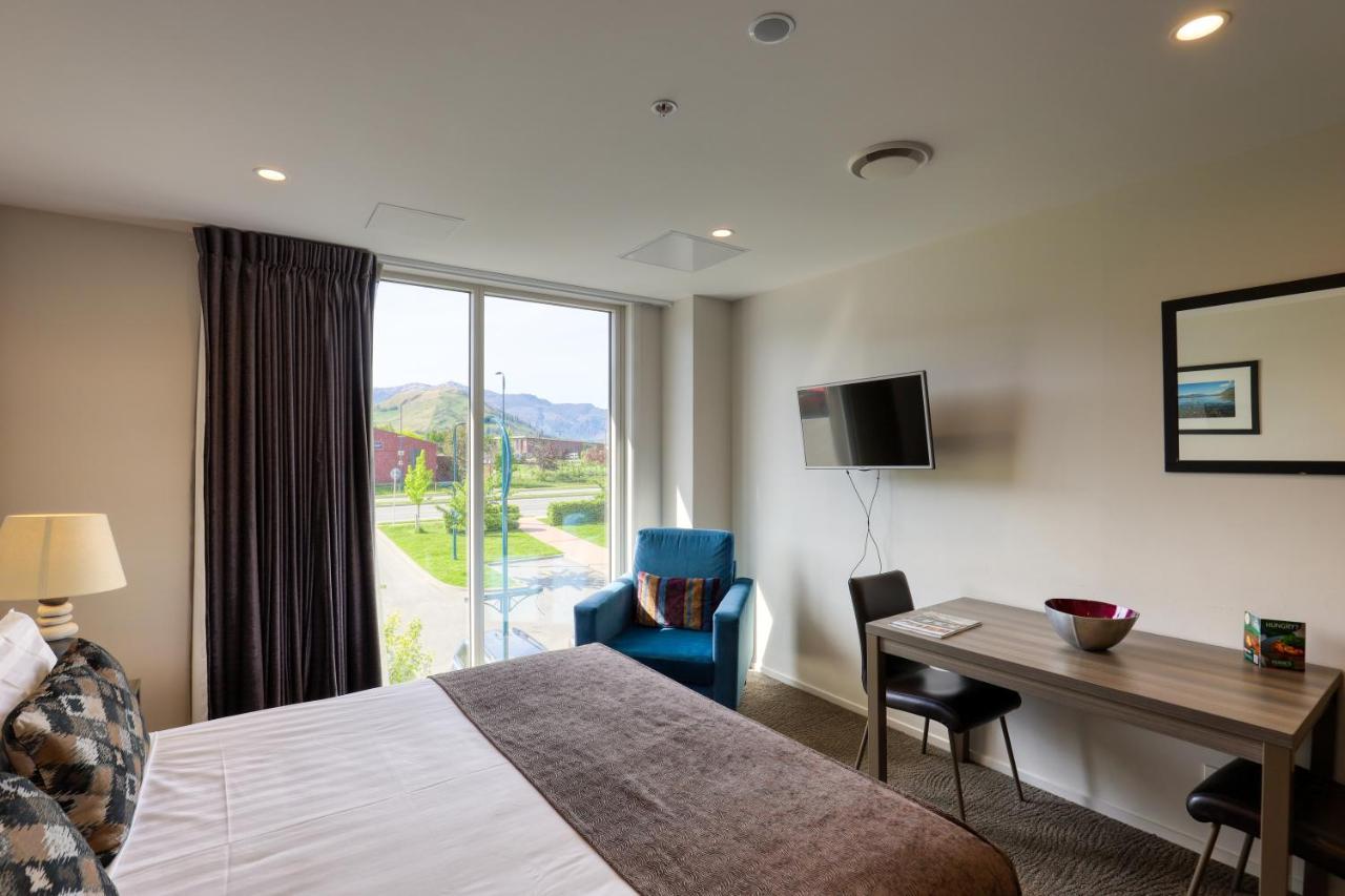 Ramada Suites By Wyndham Queenstown Remarkables Park Zewnętrze zdjęcie