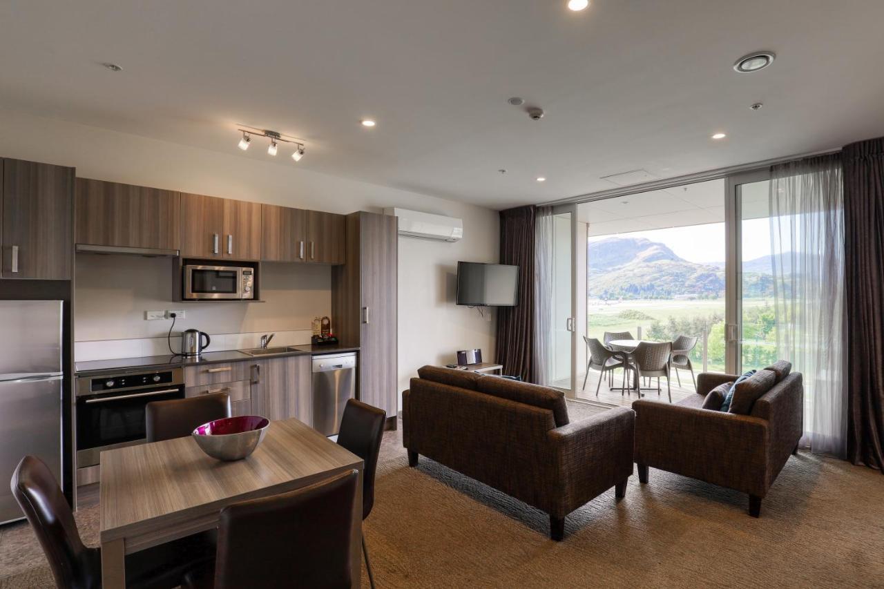 Ramada Suites By Wyndham Queenstown Remarkables Park Zewnętrze zdjęcie